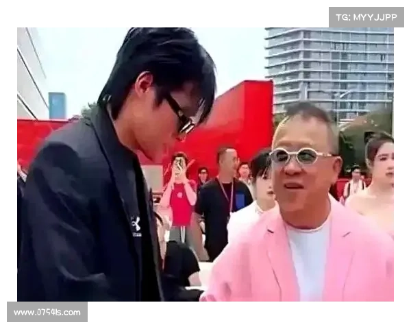 “牡丹花下死,做鬼也风流”!这一次,没人劝得了72岁的曾志伟 “牡丹花下死,做鬼也风流”!这一次,没人劝得了72岁的曾志伟